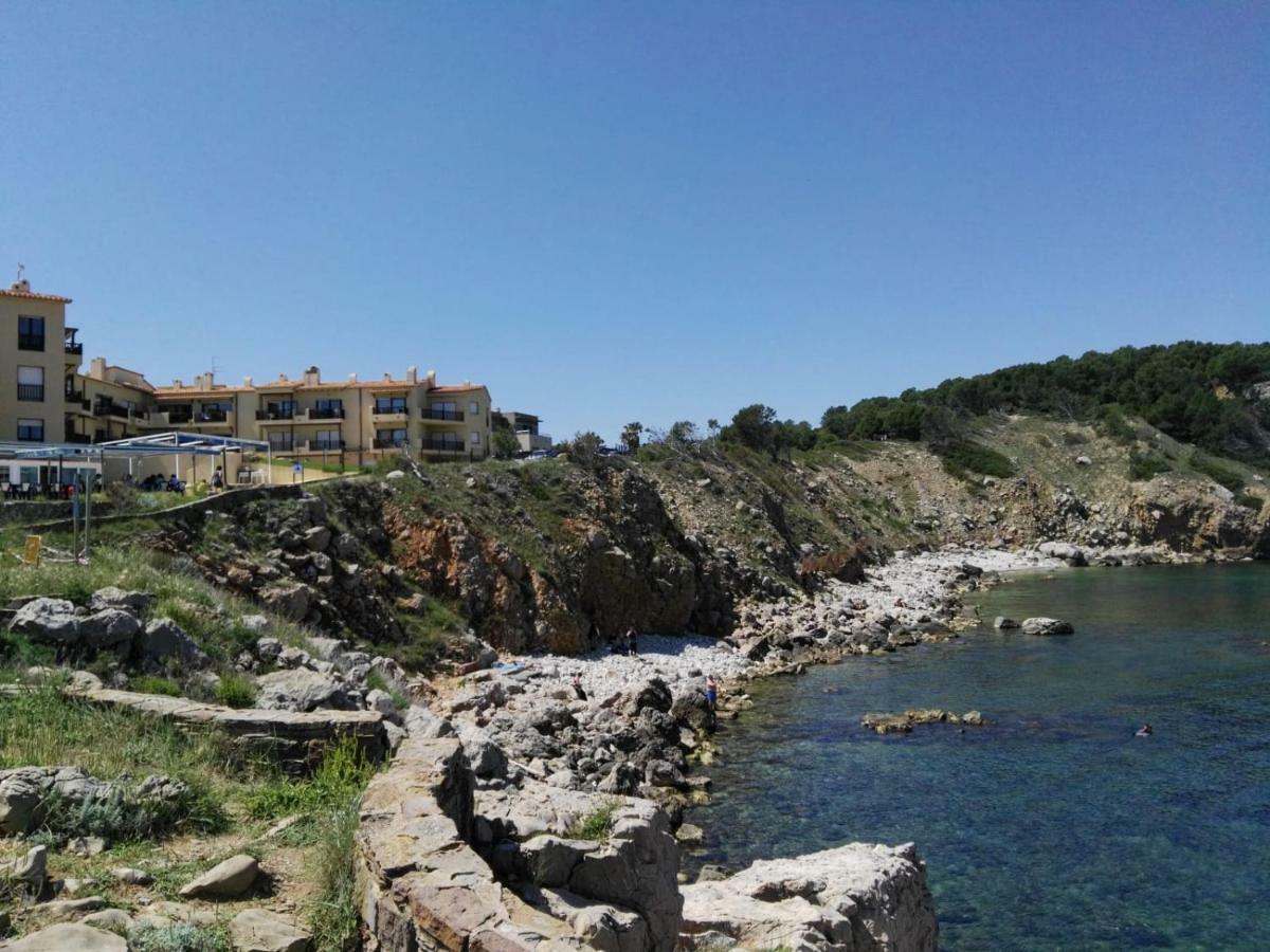 Apartament Magnifiques Vistes- Port De Rei L' Escala Esterno foto
